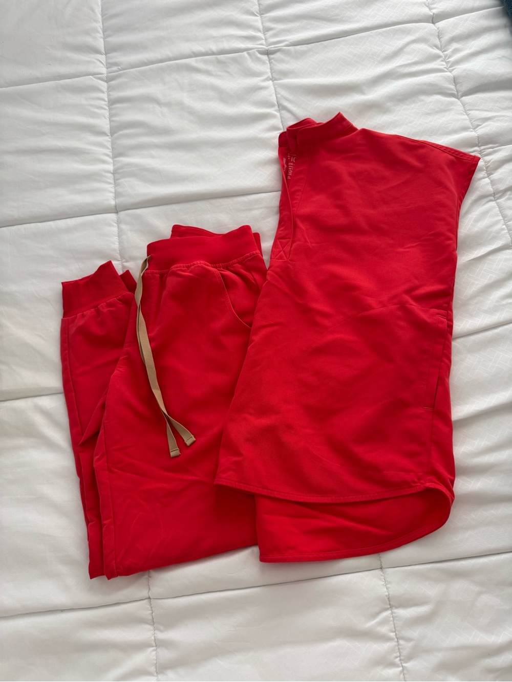 Figs Red Women’s Jogger Sweatpants